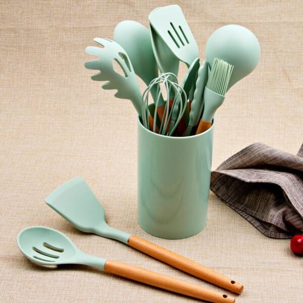 11 Piece Silicone Kitchen Utensil Set - Image 3